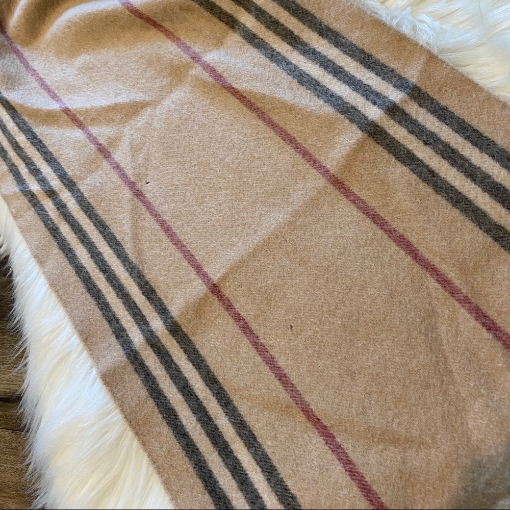 Additional pictures of my Burberry Check Scarf - Picture 7 of 11